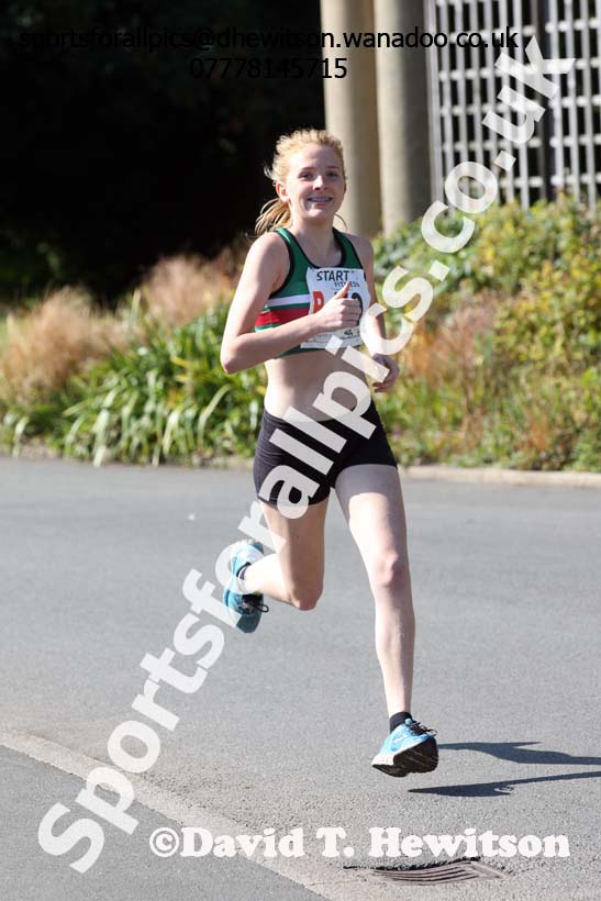 Womens under-17s, Northern Road Relays, Blackpool. Photo: David T. Hewitson/Sports for All Pics